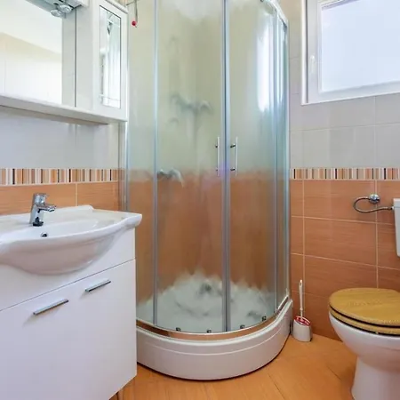 Boni In - Kvarner Region 수페타르스카 드라가