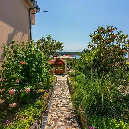 Πανσιόν Boni In - Kvarner Region 3*